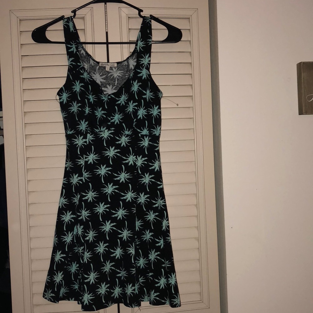 Palm tree dress 🌴 spring break or beach wear